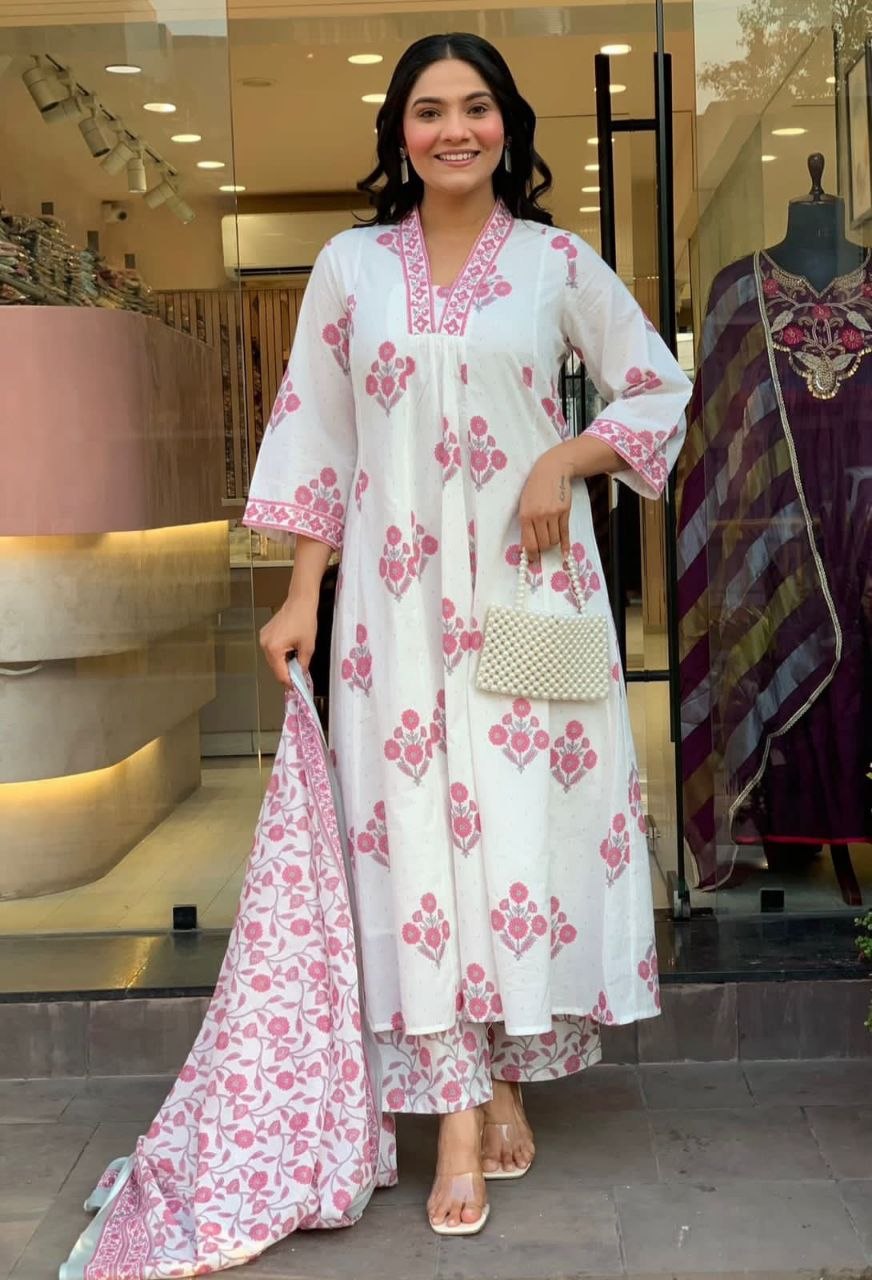 Trendy White Cotton Kurta Set for Women – Perfect Summer Wear