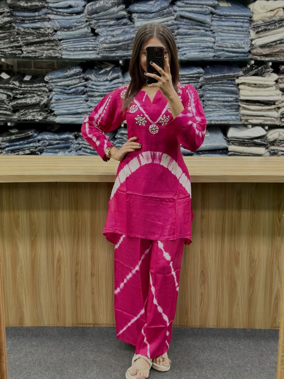 Stunning Pink Cotton Blend Shibori Printed Kurta Set