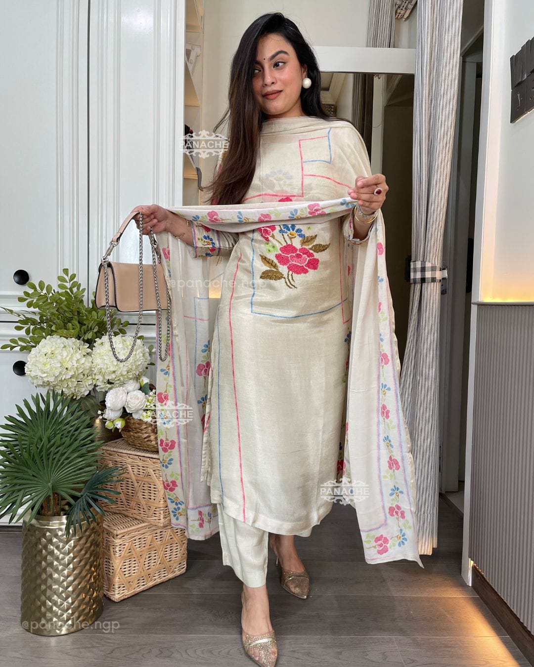 Floral Bliss Hand-Embroidered Muslin Kurta Set with Matching Dupatta
