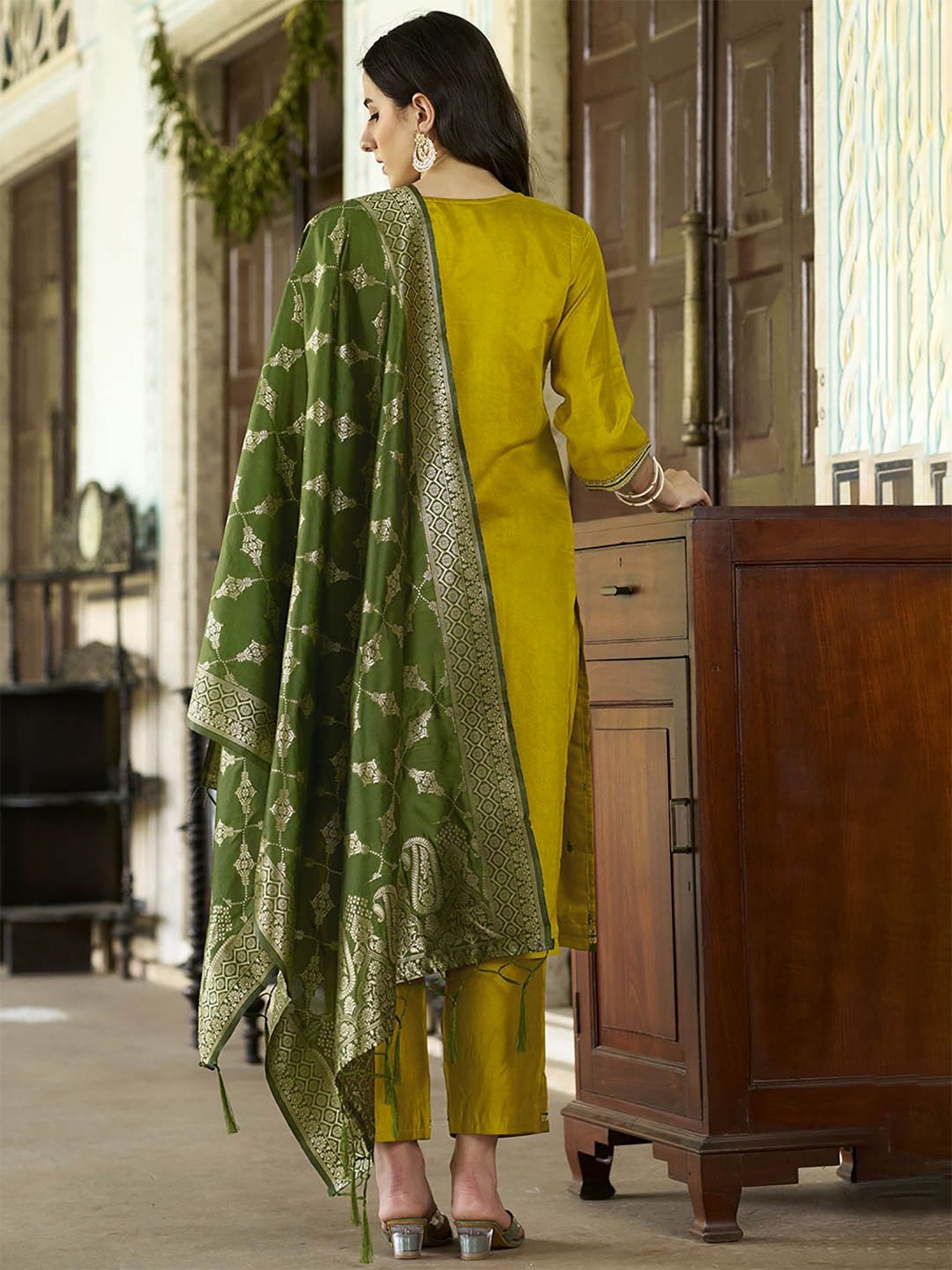 Women's Mustard Yellow Embroidered Cotton Blend Kurta Set