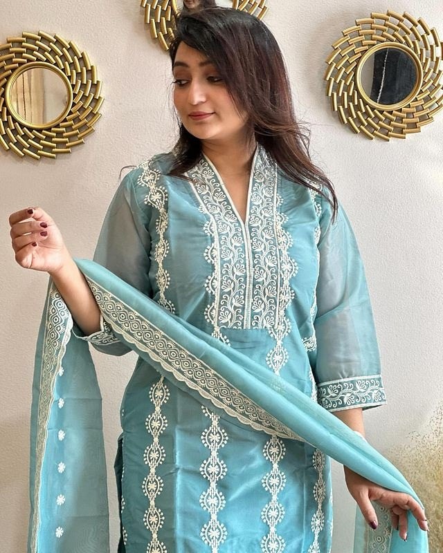 Vichitra Silk Kurta Set with Intricate White Resham Embroidery
