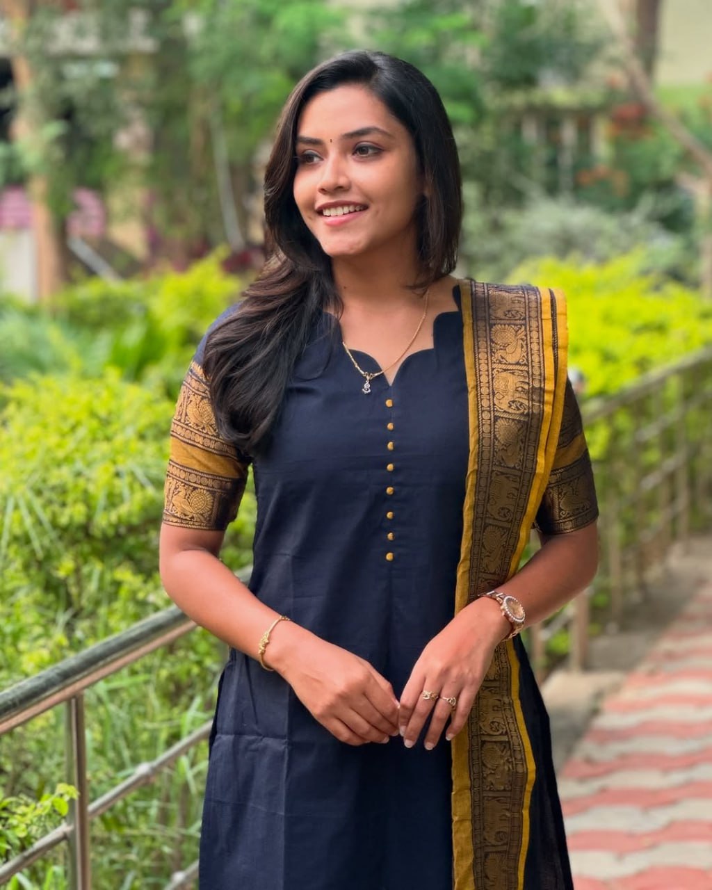 Zari-Work Poly Cotton Kurta with Contrast Woven Border