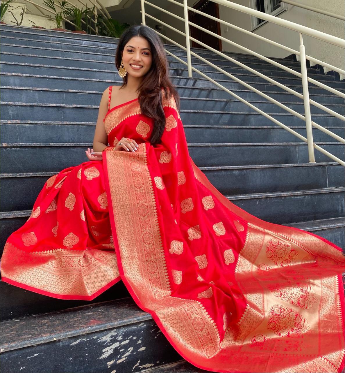 Exquisite Crimson Red Pure Banarasi Silk Saree with Intricate Gold Zari Weave