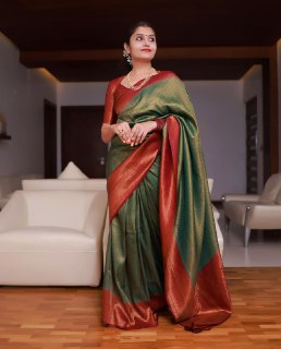 Enchanting Emerald & Crimson Banarasi Silk Saree