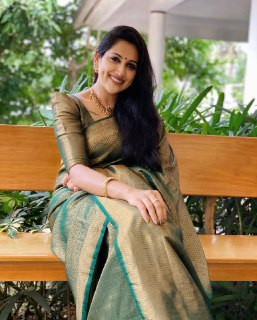 Luxe Olive & Gold Handwoven Banarasi Silk Saree