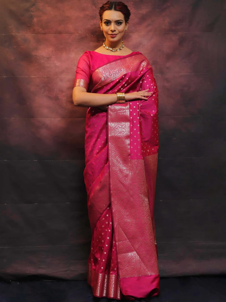 Exquisite Fuchsia Handwoven Banarasi Silk Saree with Intricate Silver Zari Work