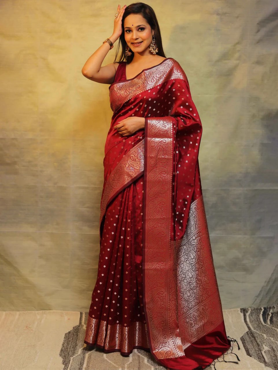 Exquisite Crimson Banarasi Silk Saree with Intricate Silver Zari Weaving