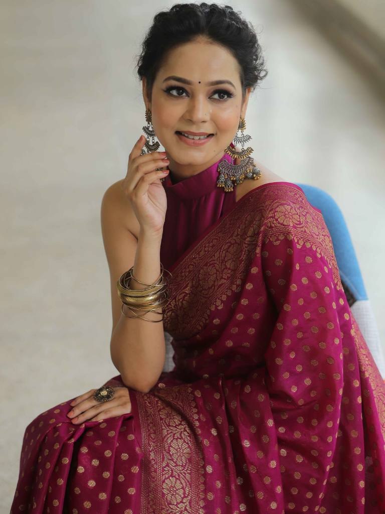 Elegant Magenta Banarasi Silk Saree