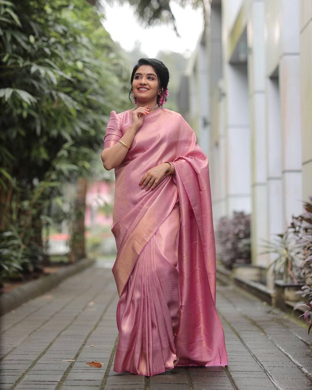 Ethereal Rose Pink Banarasi Silk Saree with Elegant Zari Border