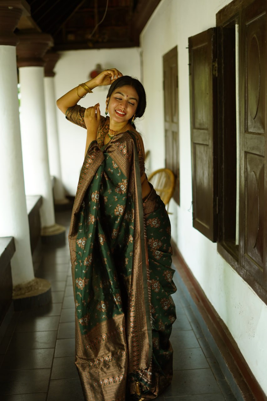 Emerald Heritage: Handwoven Banarasi Silk Saree with Antique Zari Buta