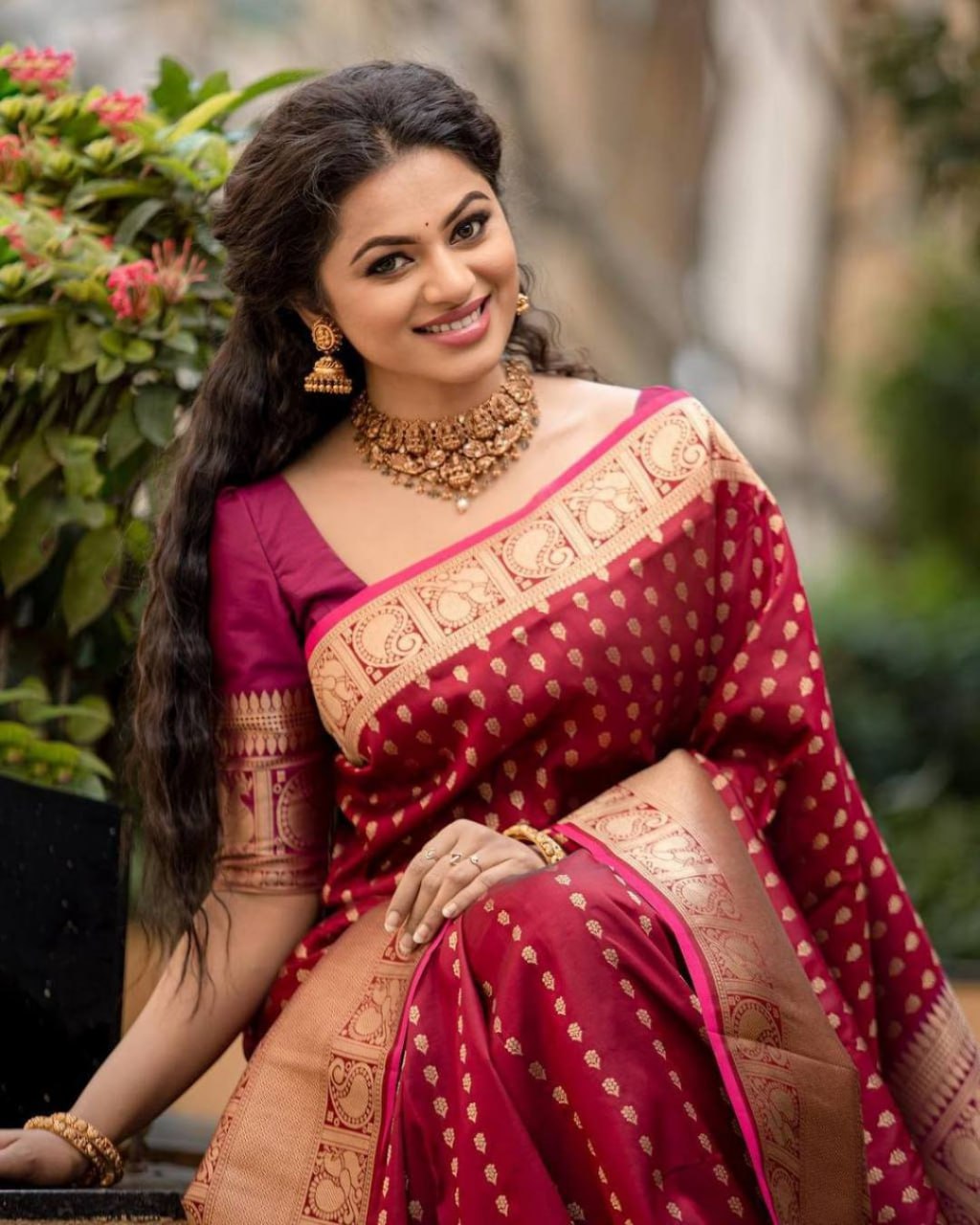 Radiant Rani Pink Banarasi Silk Saree with Antique Gold Peacock Motifs
