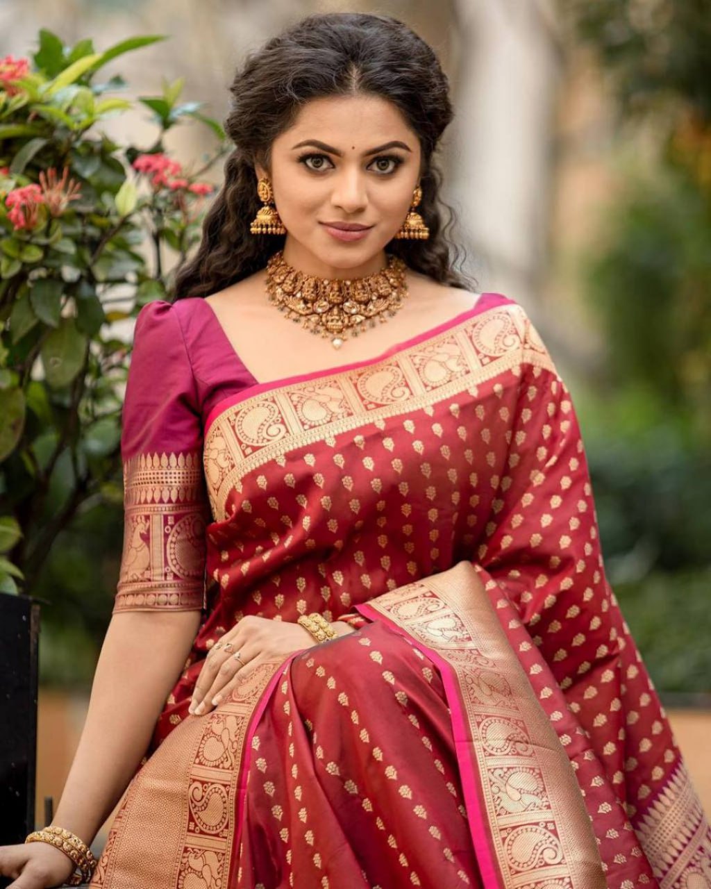 Radiant Rani Pink Banarasi Silk Saree with Antique Gold Peacock Motifs