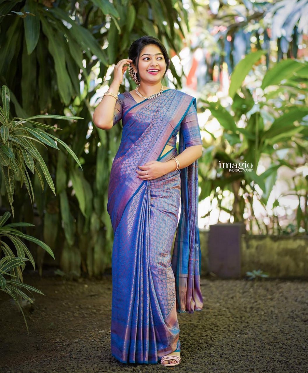 Dual-Tone Electric Blue & Violet Banarasi Silk Saree with Copper Sheen