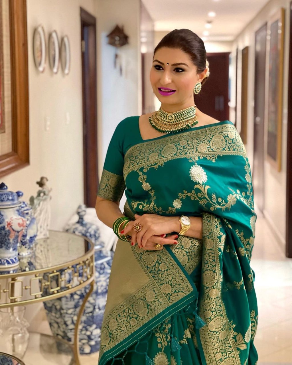 Teal Grandeur Banarasi Silk Saree with Oversized Floral Butas