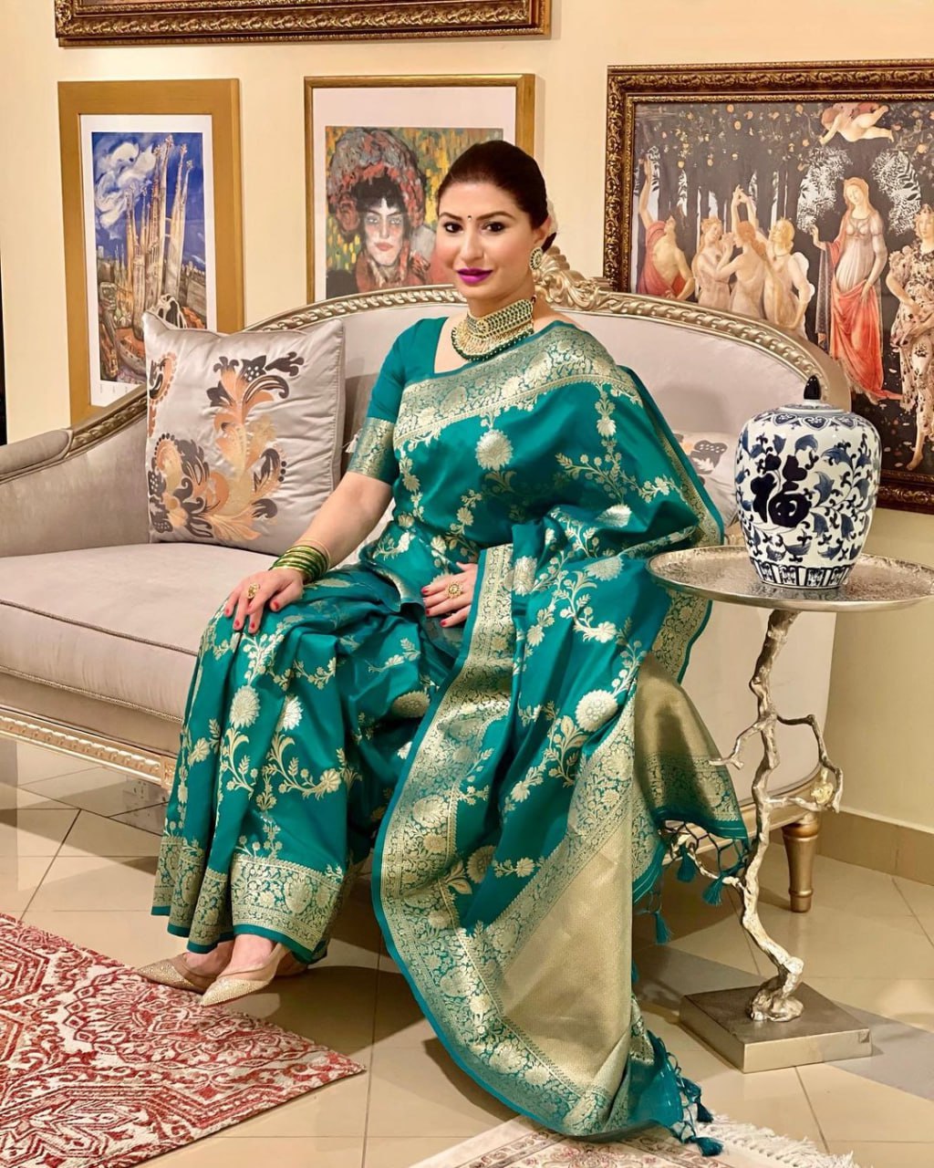 Teal Grandeur Banarasi Silk Saree with Oversized Floral Butas