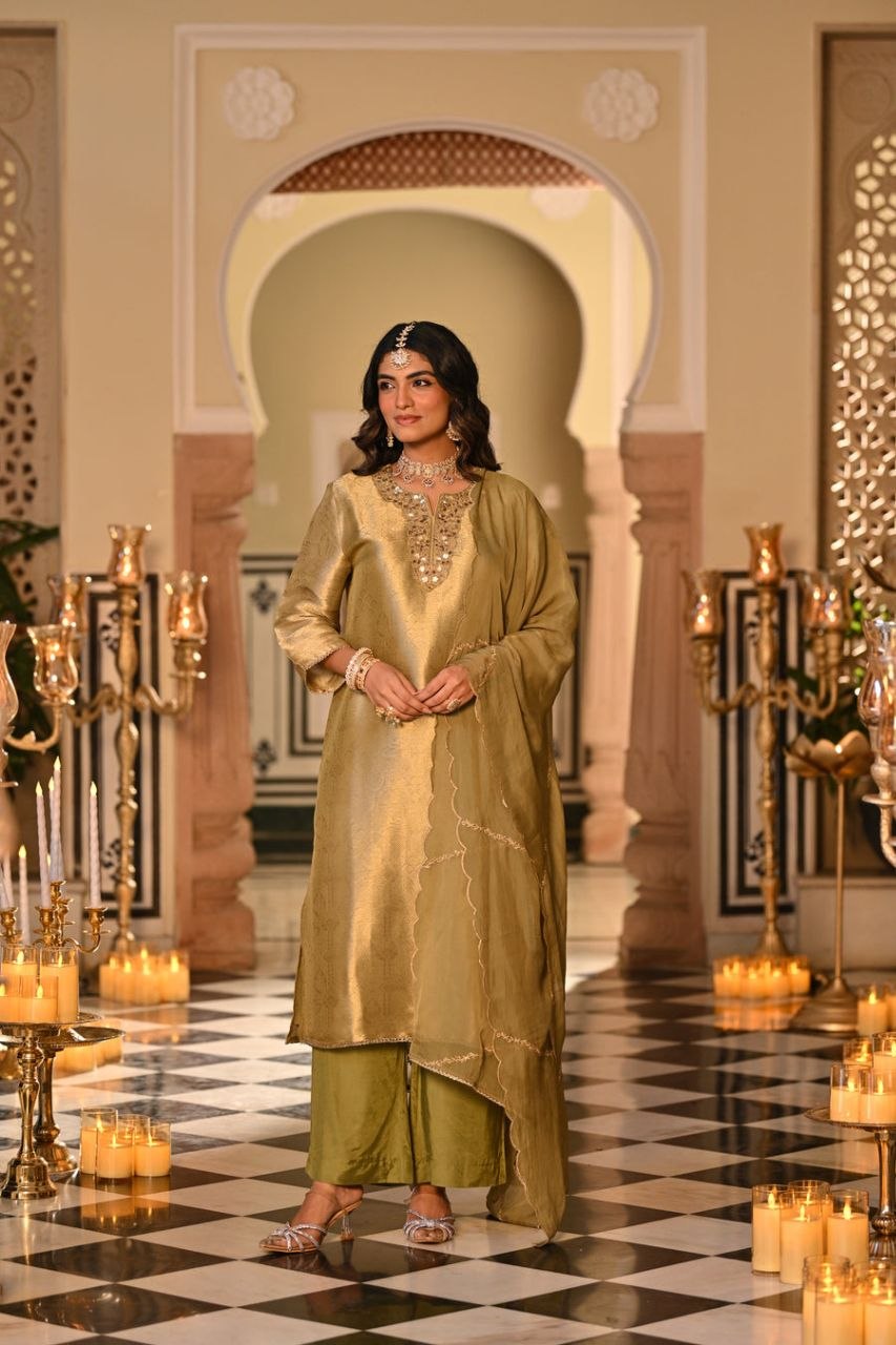 Noor-E-Eid Luxury Kanjivaram Silk Designer Suit Set