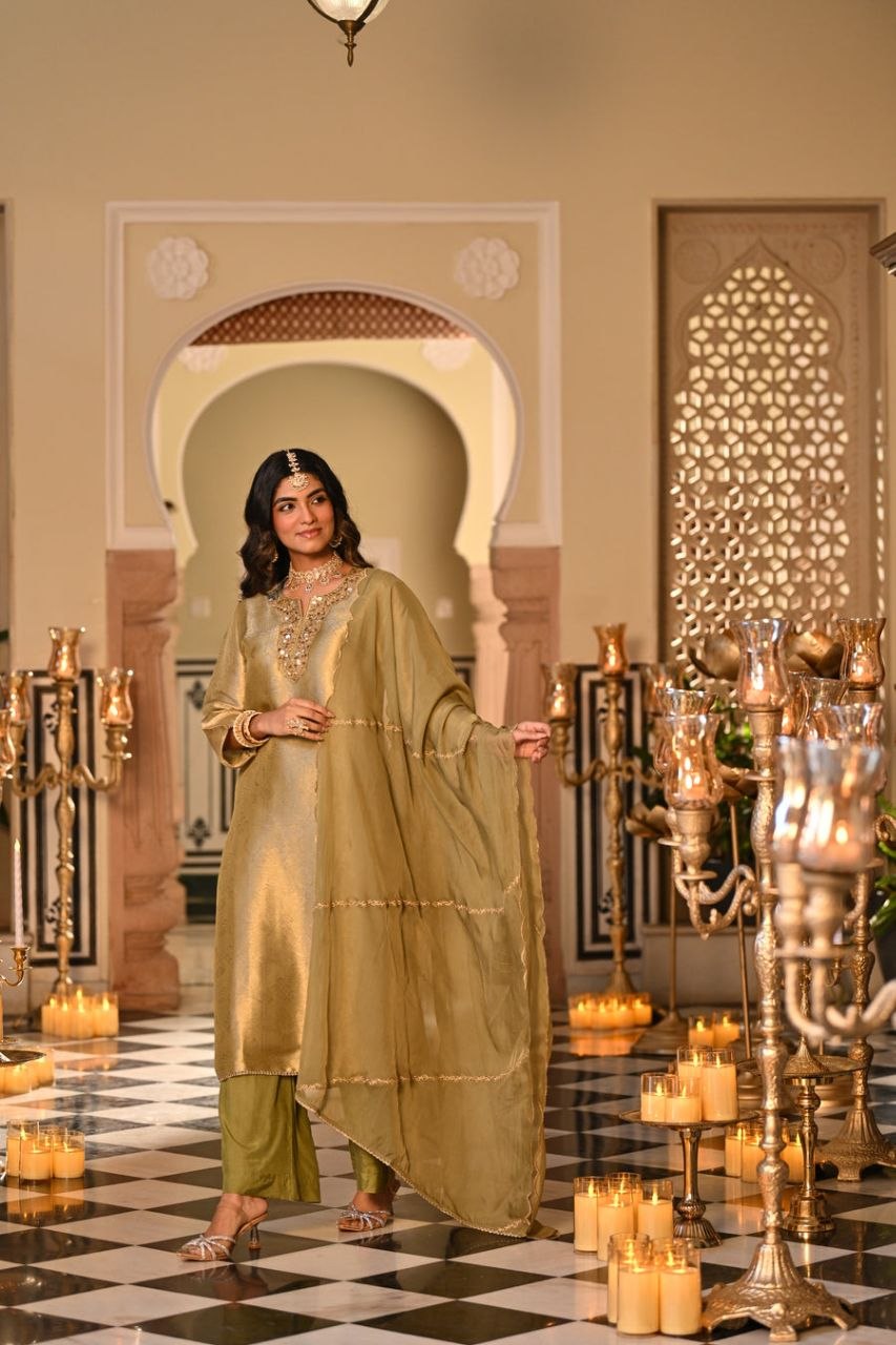 Noor-E-Eid Luxury Kanjivaram Silk Designer Suit Set