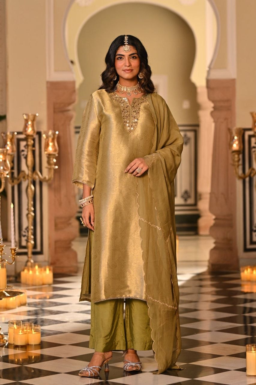 Noor-E-Eid Luxury Kanjivaram Silk Designer Suit Set