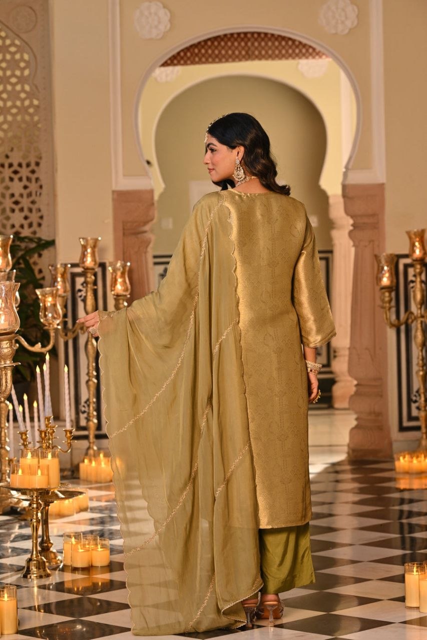 Noor-E-Eid Luxury Kanjivaram Silk Designer Suit Set